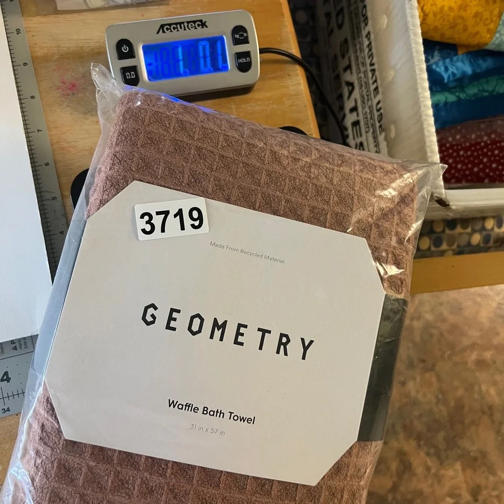 Geometry Waffle Bath Towel Dusty Rose Brown Geoweave Recycled 31x57